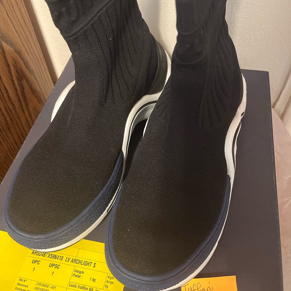 Used Louis Vuitton Arch light Boots